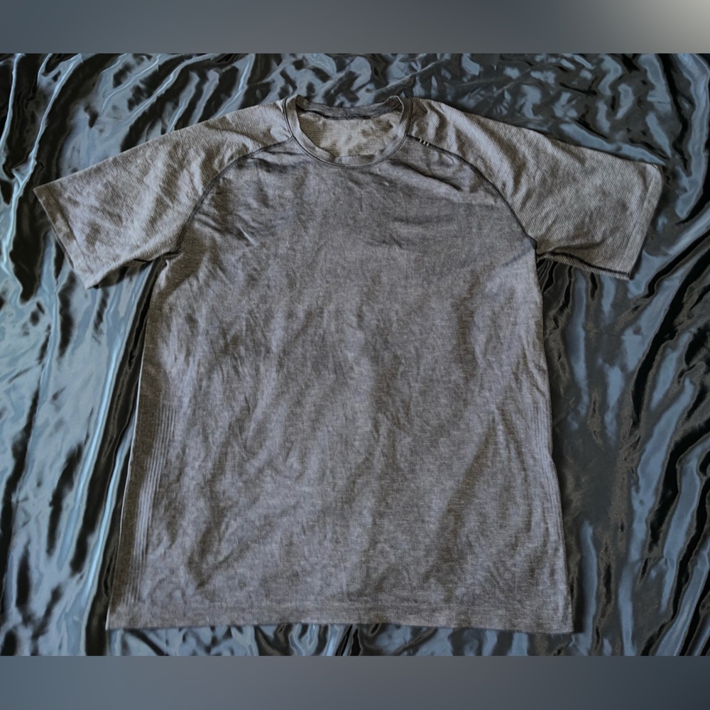 Lululemon Mens shirt